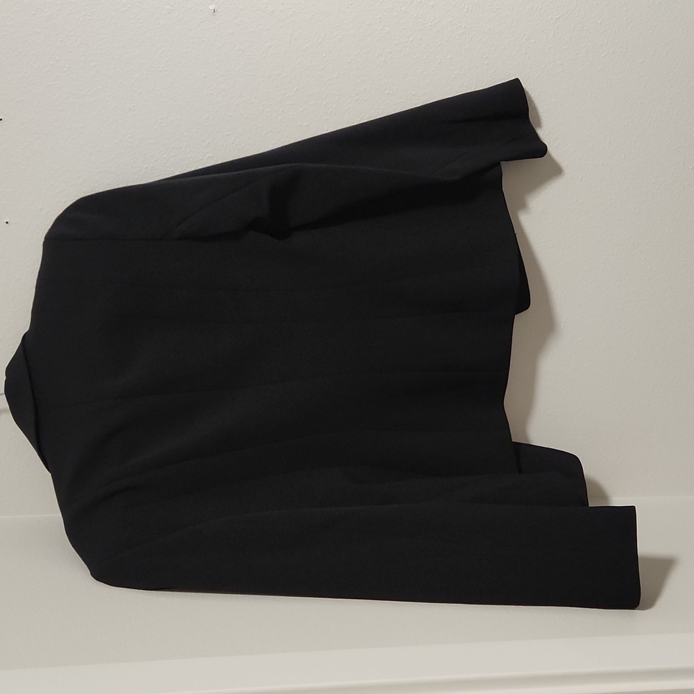 Blazer - Picture 2 of 4